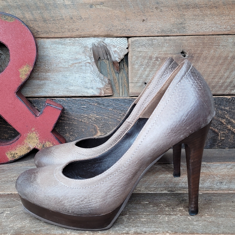 Sexy TT Bagatt Rugged Brown Leather Slip On Heels